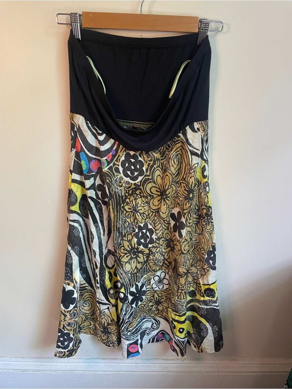 Patterned Mini Dress - Picture 4 of 8